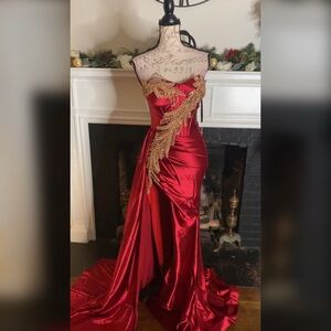 Custom luxury gold beaded red satin corset prom dress formal dress evening gown